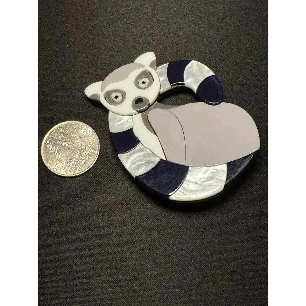 Large 3D Printed Ring Tailed Lemur Brooch